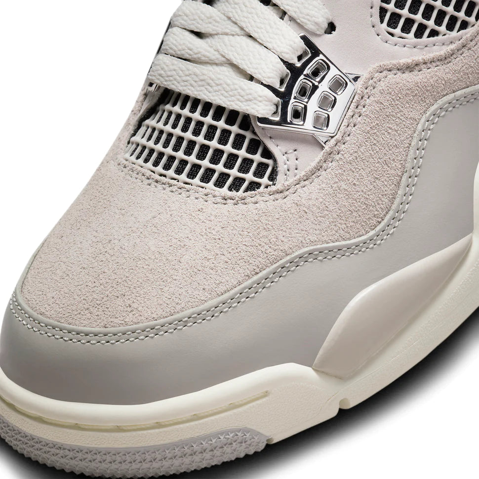 Air Jordan 4 Retro Wmns 'Frozen Moments'