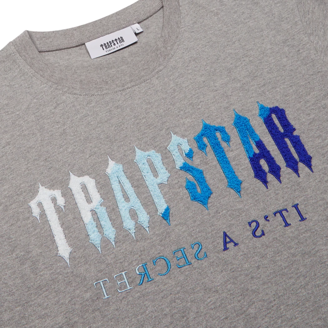 TRAPSTAR CHENILLE DECODED SHORTS SET - GREY ICE FLAVOURS 2.0 EDITION
