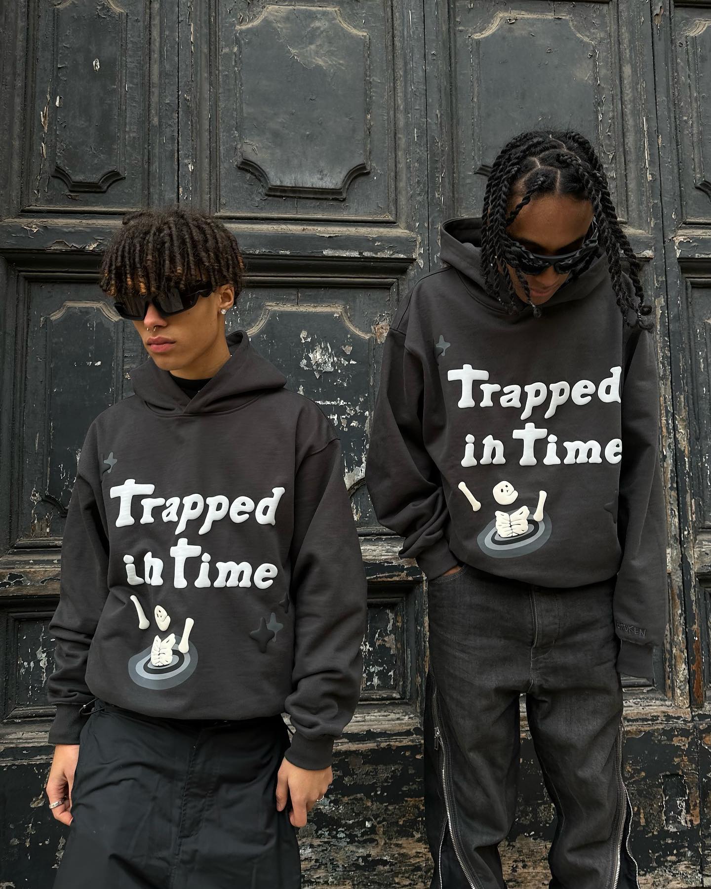 BROKEN PLANET HOODIE - TRAPPED IN TIME