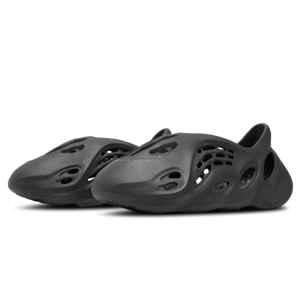 ADIDAS YEEZY FOAM RNNR ONYX