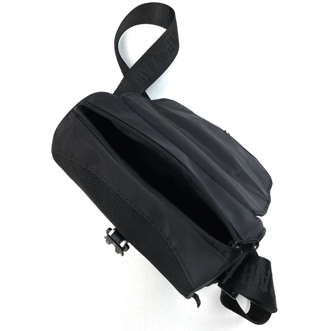 TRAPSTAR MESSENGER BAG 1.0 - BLACKOUT