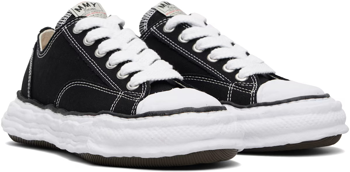 Maison Mihara Yasuhiro
Black Peterson Original Sole Sneakers