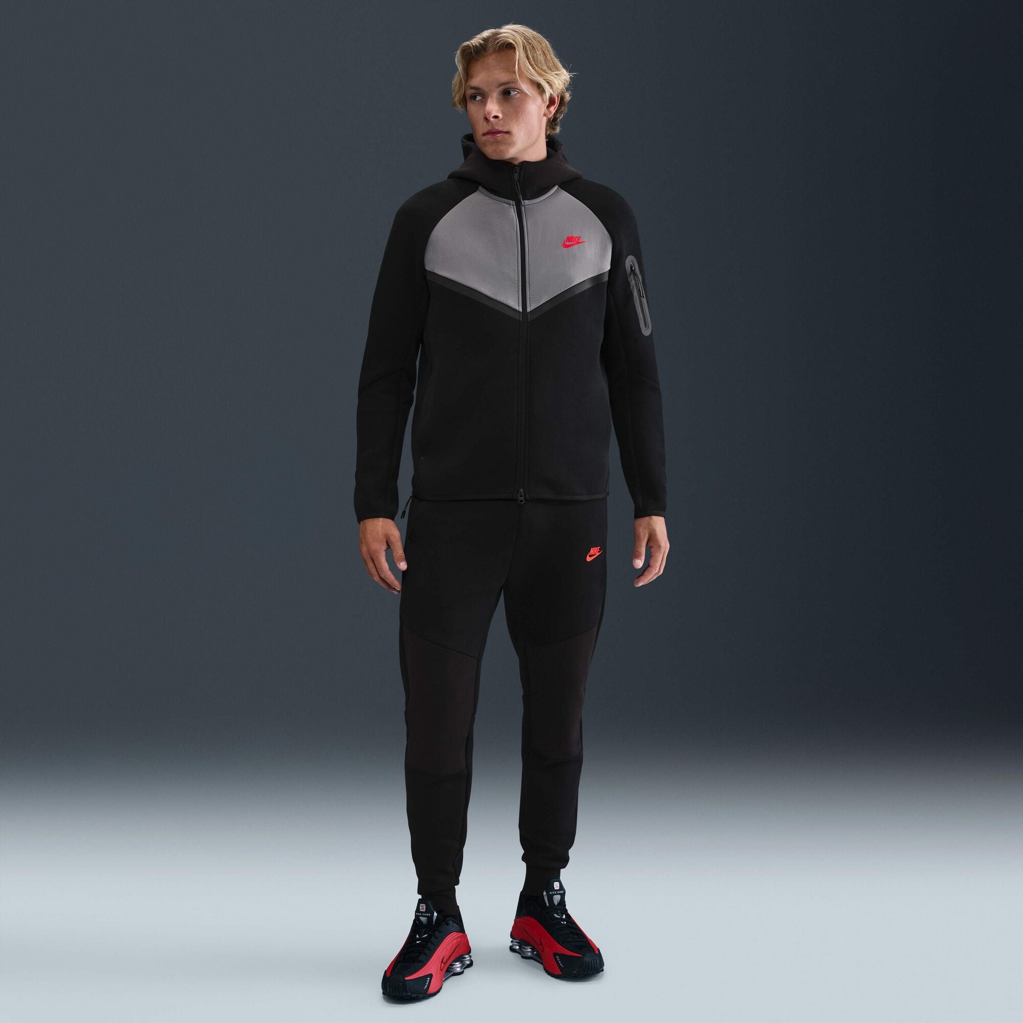 Nike Tech Fleece Joggers Black/Bright Crimson 2025