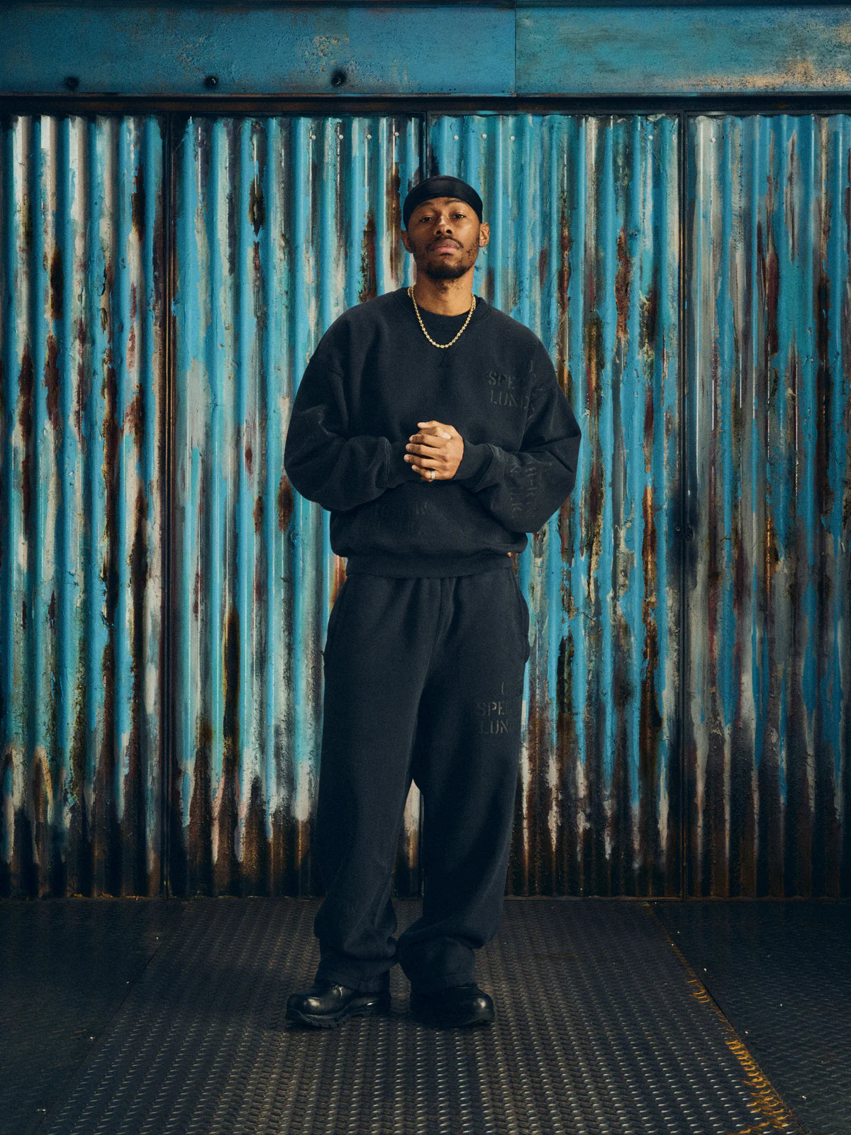 CORTEIZ HMP STENCIL CREWNECK [BLACK OVERDYE]