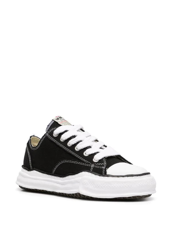 Maison Mihara Yasuhiro
Black Peterson Original Sole Sneakers