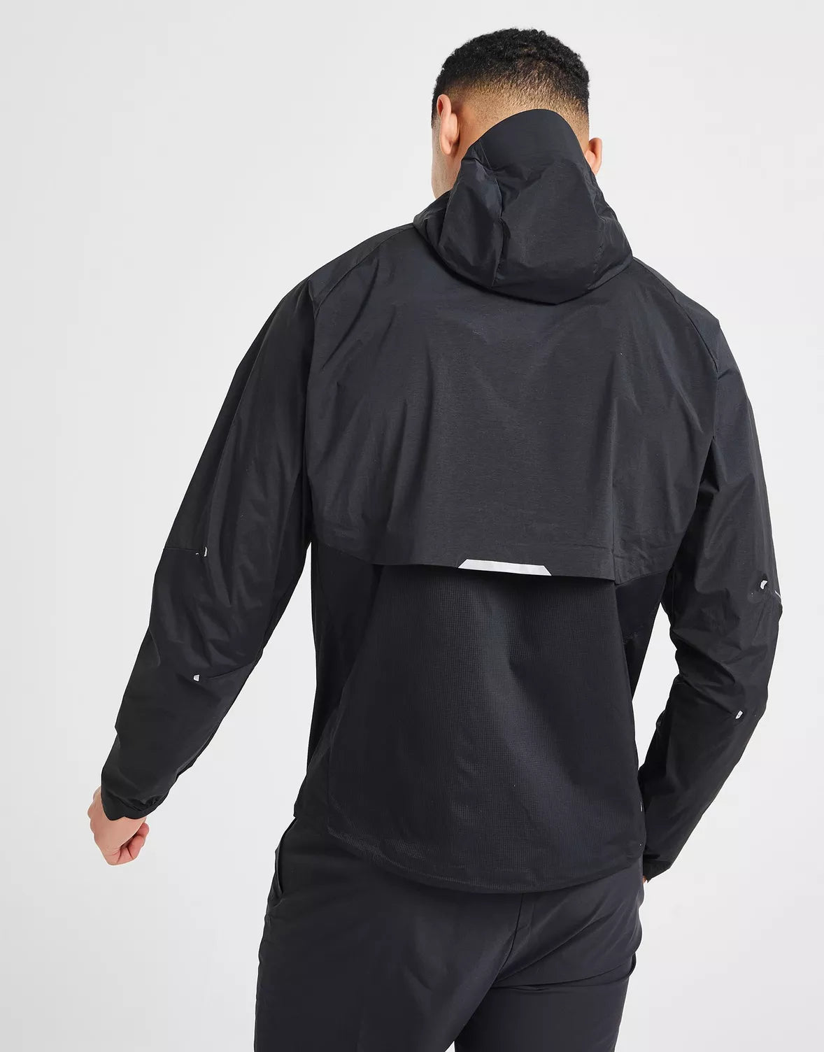 On Running Core Hooded Jacket - Black
